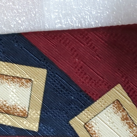 Barry Wells Geometric Patterned Silk Tie Blue Red Tan Size 4" x 58" - Picture 6 of 6